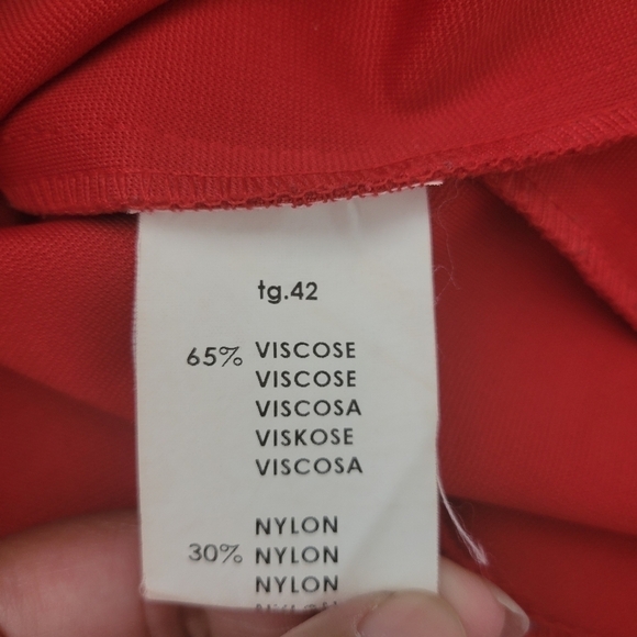 Maeva Red Stretchy Knee Length Skirt - Picture 9 of 10